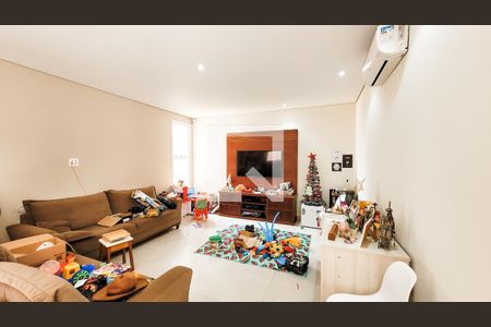 Casa de condomínio para alugar com 445m², 3 quartos e 2 vagasSala