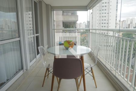 Sacada de apartamento à venda com 2 quartos, 68m² em Chácara Inglesa, São Paulo