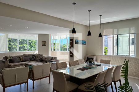 Apartamento à venda com 180m², 3 quartos e 1 vagaSala