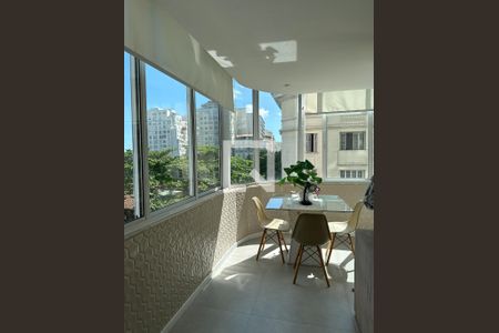 Apartamento à venda com 180m², 3 quartos e 1 vagaSala