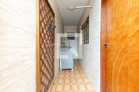 Casa para alugar com 60m², 2 quartos e 1 vaga Casa para alugar com 60m², 2 quartos e 1 vagaÁrea de Serviço