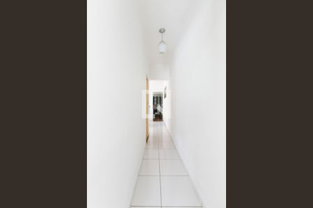 Casa para alugar com 60m², 2 quartos e 1 vaga Casa para alugar com 60m², 2 quartos e 1 vagaCorredor