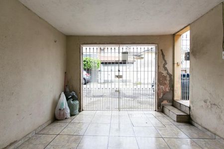 Casa para alugar com 60m², 2 quartos e 1 vaga Casa para alugar com 60m², 2 quartos e 1 vagaGaragem