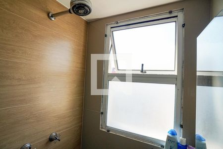 Banheiro de apartamento para alugar com 2 quartos, 65m² em Centro, Niterói