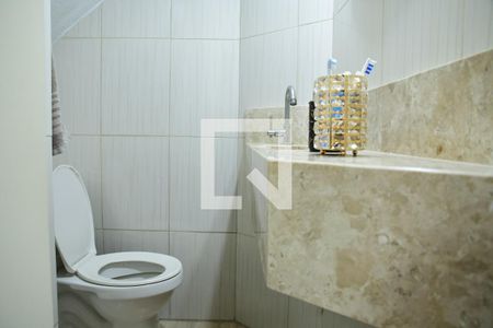 Lavabo de casa de condomínio para alugar com 3 quartos, 87m² em Jardim São Vicente, Cotia