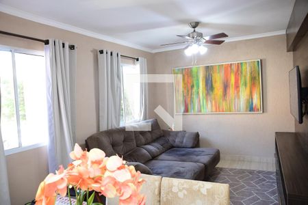 Sala de casa de condomínio para alugar com 3 quartos, 87m² em Jardim São Vicente, Cotia