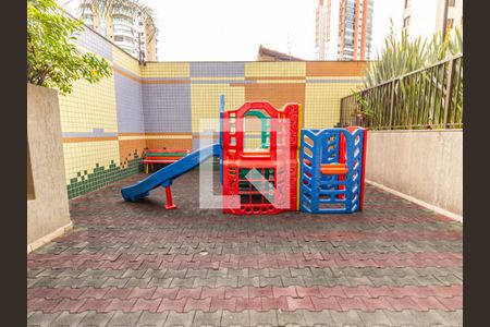 Apartamento para alugar com 156m², 3 quartos e 3 vagas Apartamento para alugar com 156m², 3 quartos e 3 vagasÁrea comum - Playground