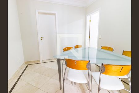 Apartamento para alugar com 156m², 3 quartos e 3 vagas Apartamento para alugar com 156m², 3 quartos e 3 vagasCopa