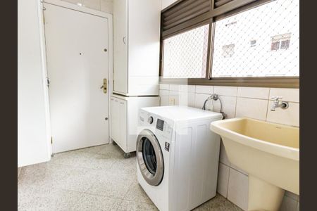 Apartamento para alugar com 156m², 3 quartos e 3 vagas Apartamento para alugar com 156m², 3 quartos e 3 vagasÁrea de Serviço