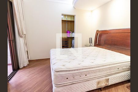 Apartamento para alugar com 156m², 3 quartos e 3 vagas Apartamento para alugar com 156m², 3 quartos e 3 vagasSuíte 1