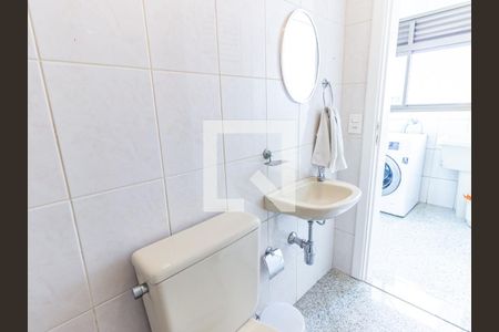 Apartamento para alugar com 156m², 3 quartos e 3 vagas Apartamento para alugar com 156m², 3 quartos e 3 vagasBanheiro de serviço