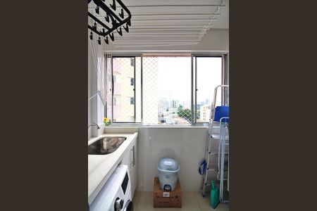 Apartamento para alugar com 64m², 2 quartos e 1 vagaÁrea de Serviço