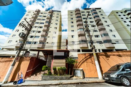 Apartamento para alugar com 64m², 2 quartos e 1 vagaFachada