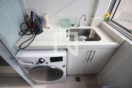 Apartamento para alugar com 64m², 2 quartos e 1 vagaÁrea de Serviço