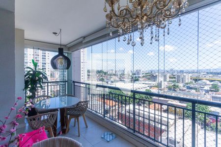 Apartamento à venda com 75m², 2 quartos e 1 vaga Apartamento à venda com 75m², 2 quartos e 1 vagaVaranda