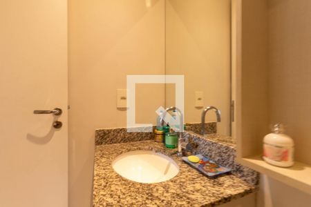Apartamento à venda com 75m², 2 quartos e 1 vaga Apartamento à venda com 75m², 2 quartos e 1 vagaBanheiro