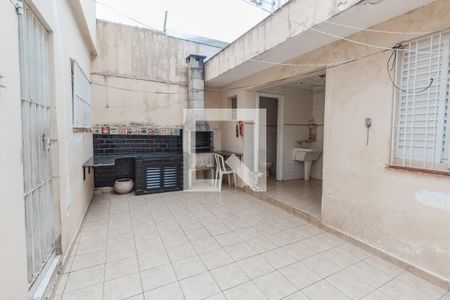 Casa à venda com 160m², 3 quartos e 4 vagasQuintal