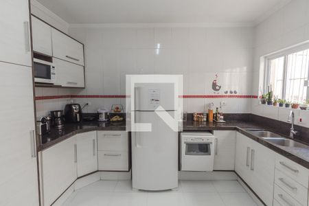 Casa à venda com 160m², 3 quartos e 4 vagasCozinha - Armários