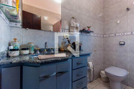 Casa à venda com 171m², 3 quartos e 4 vagasBanheiro da Suíte 1