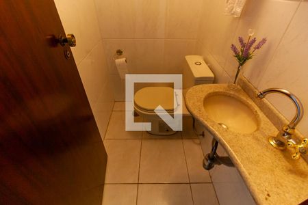 Casa à venda com 171m², 3 quartos e 4 vagasLavabo