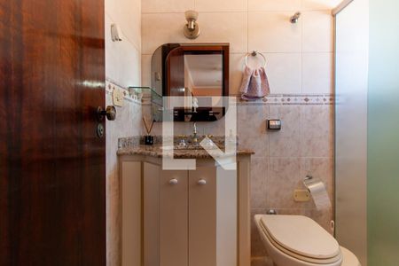 Casa à venda com 171m², 3 quartos e 4 vagasBanheiro da Suíte 2