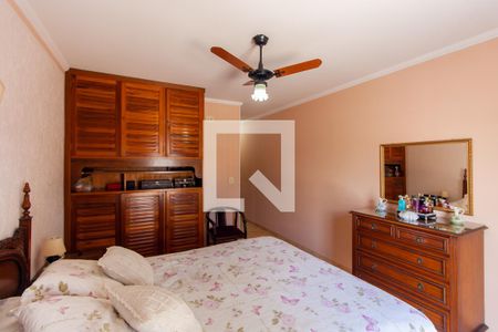 Casa à venda com 171m², 3 quartos e 4 vagasSuíte 1