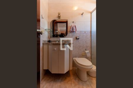 Casa à venda com 171m², 3 quartos e 4 vagasBanheiro da Suíte 2