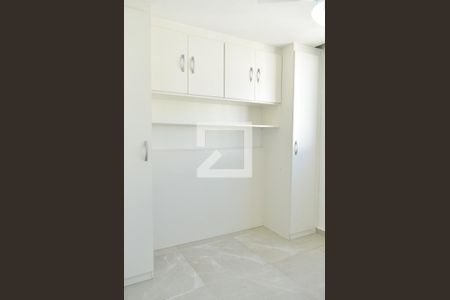 Apartamento para alugar com 45m², 2 quartos e 1 vagaQuarto 2 - Armários