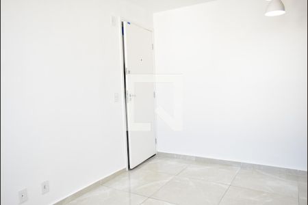 Sala de apartamento para alugar com 2 quartos, 45m² em Campo Grande, Rio de Janeiro