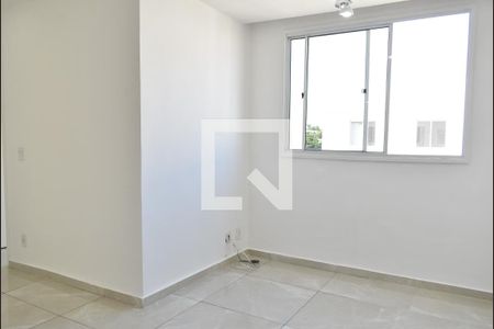 Sala de apartamento para alugar com 2 quartos, 45m² em Campo Grande, Rio de Janeiro
