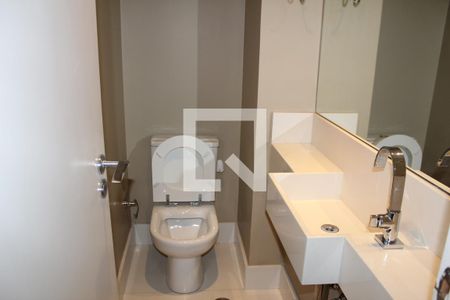 Apartamento à venda com 165m², 2 quartos e 3 vagasBanheiro Social