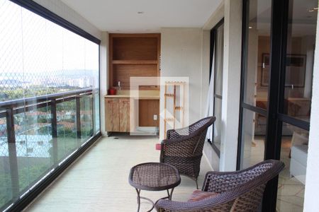 Apartamento à venda com 165m², 2 quartos e 3 vagasSacada