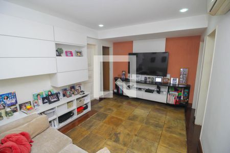 Apartamento à venda com 280m², 4 quartos e 2 vagasSala de TV