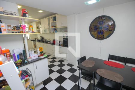 Apartamento à venda com 280m², 4 quartos e 2 vagasCozinha - Armários