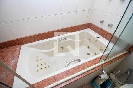 Apartamento à venda com 280m², 4 quartos e 2 vagasBanheiro da Suíte 2