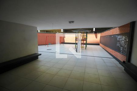 Apartamento à venda com 280m², 4 quartos e 2 vagasÁrea Comum - Playground