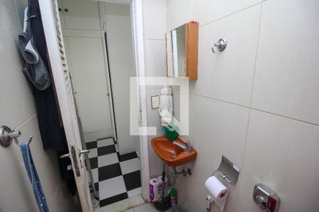 Apartamento à venda com 280m², 4 quartos e 2 vagasBanheiro de Serviço