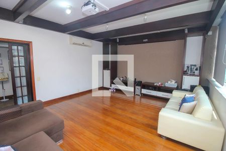 Apartamento à venda com 280m², 4 quartos e 2 vagasSala de Telão
