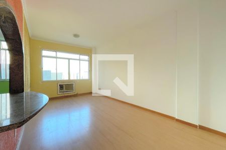 Apartamento para alugar com 120m², 3 quartos e sem vagaSala