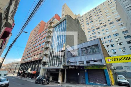 Apartamento à venda com 120m², 3 quartos e sem vaga Apartamento à venda com 120m², 3 quartos e sem vagaFachada