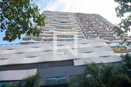 Casa de condomínio à venda com 47m², 1 quarto e 1 vaga Casa de condomínio à venda com 47m², 1 quarto e 1 vagaFachada