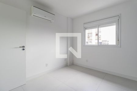 Dormitório de apartamento à venda com 2 quartos, 80m² em Rio Branco, Porto Alegre