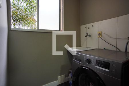 Apartamento à venda com 54m², 2 quartos e 1 vagaCozinha e Área de Serviço