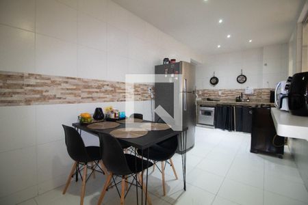 Apartamento à venda com 153m², 3 quartos e sem vagaCozinha