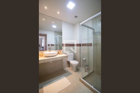 Apartamento à venda com 153m², 3 quartos e sem vagaBanheiro social