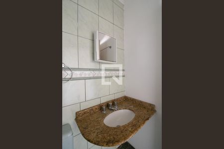 Banheiro de apartamento para alugar com 1 quarto, 58m² em Sarandi, Porto Alegre