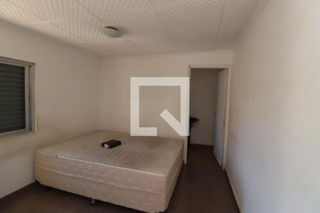 Casa à venda com 120m², 4 quartos e 4 vagasQuarto 2 - Suíte