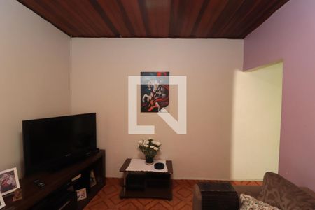 Sala de TV de casa à venda com 4 quartos, 120m² em Vila Carrão, São Paulo