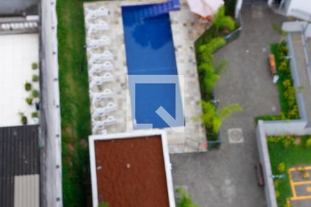 Apartamento à venda com 37m², 2 quartos e 1 vaga Apartamento à venda com 37m², 2 quartos e 1 vagaÁrea comum - Piscina
