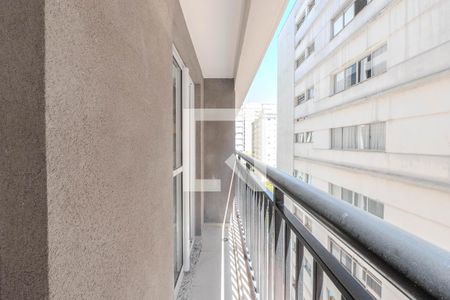 Studio para alugar com 25m², 1 quarto e sem vaga Studio para alugar com 25m², 1 quarto e sem vagaSacada